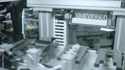 Mobile Phone Touch Monitor Production Line.
Manufacturing production line of touch panel monitor screen for mobile phone.
