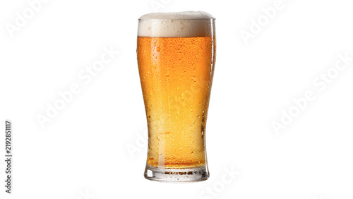 Obraz na plátně Glass goblet filled with cold refreshing gold lager beer isolated on transparent background