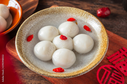 Fotografie Sweet Tangyuan Rice Balls Served in a Bowl for Chinese New Year
