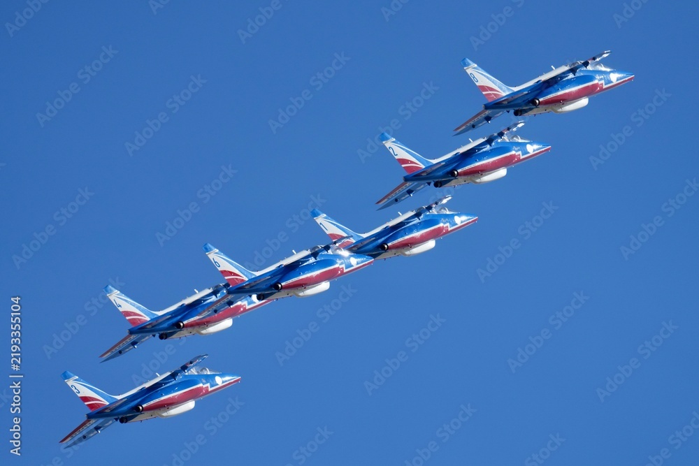 Obraz premium Patrouille de France avions en vol sans fumigène