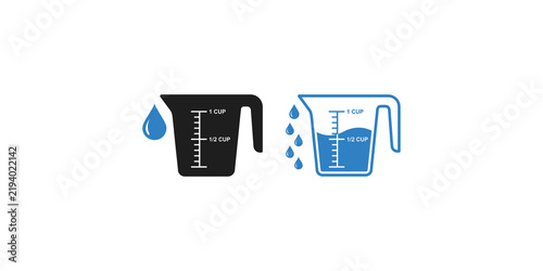 Foto Measuring cup icon set with water volume markings in solid black and blue outline for cooking and kitchen recipe use