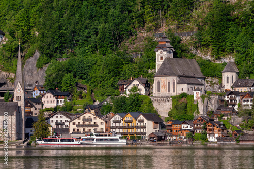 Hallstatt im Salzkammergut am Hallstättersee
