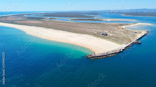 Foto Aerial view of Cabo de Santa Maria lighthouse on Ilha da Barreta