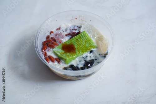 Ce hun tiau ice