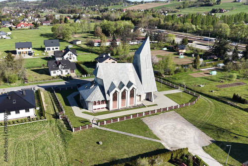 Bild auf Leinwand Religious building with sharp rooflines from an aerial perspective