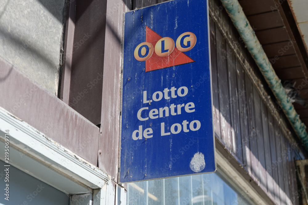 Obraz premium grunngy/old OLG blade sign in Toronto (Lotto Centre de Lotto)
