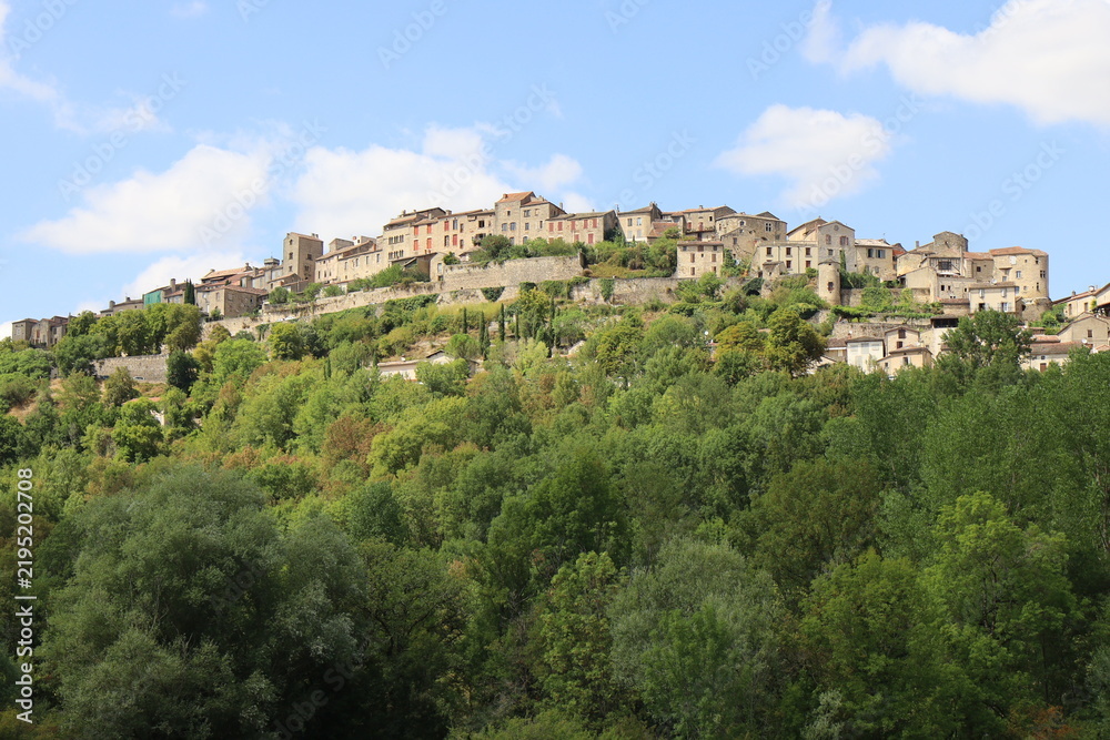 Fototapeta premium Vue d'ensemble du village, village de Cordes sur Ciel, département du Tarn, France