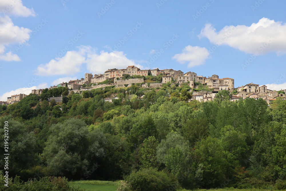 Fototapeta premium Vue d'ensemble du village, village de Cordes sur Ciel, département du Tarn, France