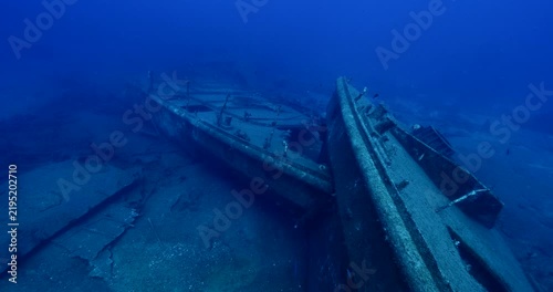 shipwreck scenery underwater ship wreck deep blue water ocean scenery of metal underwater scuba divers to explore