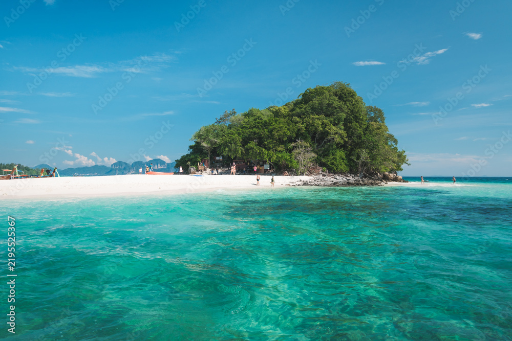 Fototapeta premium Natural scenery of islands, seaside and sandy beach in Krabi, Thailand
