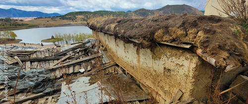 Cuadro en lienzo Ancient mud house