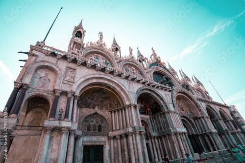 Cuadro en lienzo Saint Marcs Basilica of Venice Italy