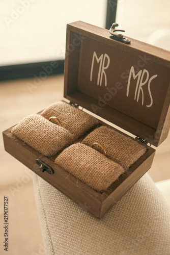Fotografie Anillos de matrimonio dorados
