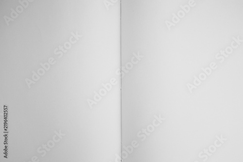 Canvastavla Open blank white notebook with empty pages and central binding