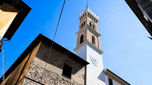 Torre Civica con orologio a Pergola, borgo storico nelle Marche