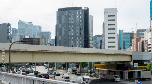Bild auf Leinwand 東京高速道路KK線の風景　廃止された高速道路と銀座蓬莱橋周辺の街並み