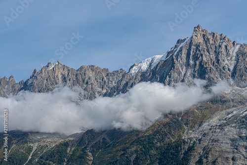 Les Aiguille de Chamonix (à droite l'aiguille du Midi) Massif du Mont-Blanc, depuis le Massif des Aiguilles Rouges, Haute-Savoie, France