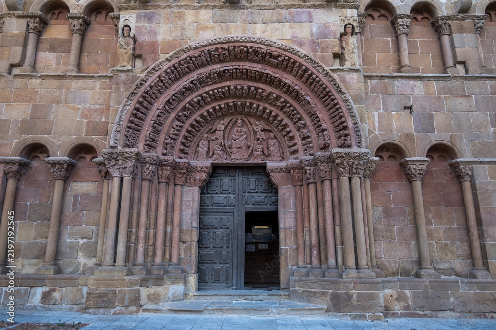 Obraz premium iglesia de san miguel de soria capital