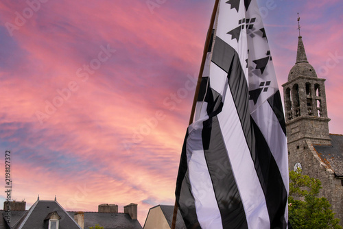Drapeau breton au coucher du soleil