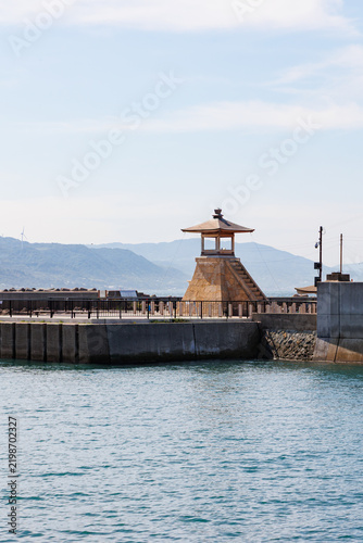 明石港の防波堤と灯台（兵庫県）