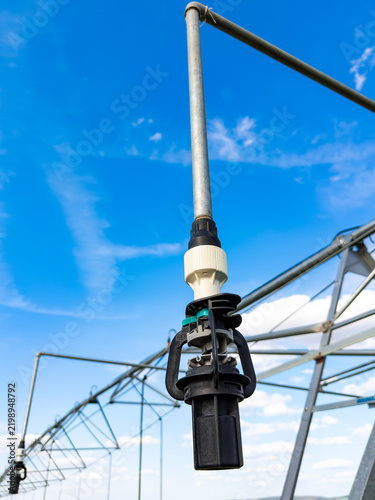 Obraz na plátně Sprinkler nozzle on center pivot agricultural irrigation device