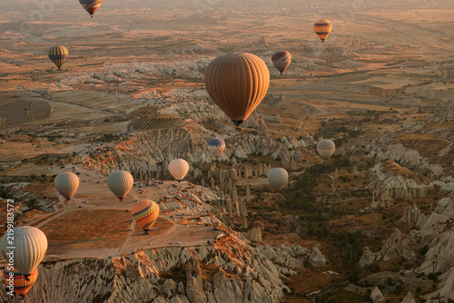 Fotografie Heißluftballonfahrt über dem Tal der Liebe (offiziell Bağlıdere-Tal, englisch Lo