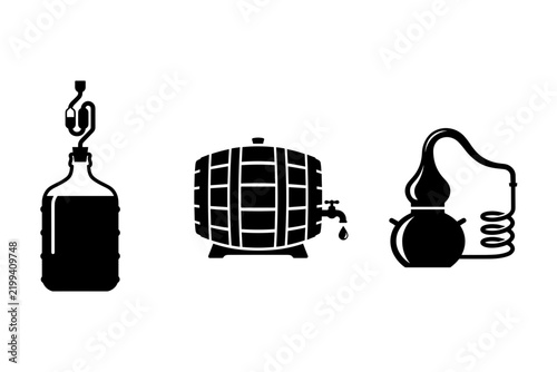 Homebrew fermentation and distillation equipment set with carboy wooden cask alembic retort