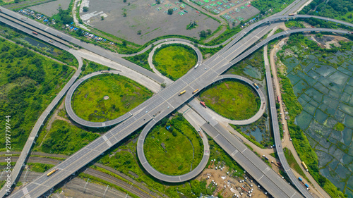 Quadro su tela Cloverleaf road junction from above