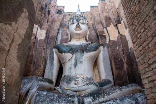 Obraz na plátně The most beautiful Viewpoint Historic temple of Sukhothai Historical Park, Thailand