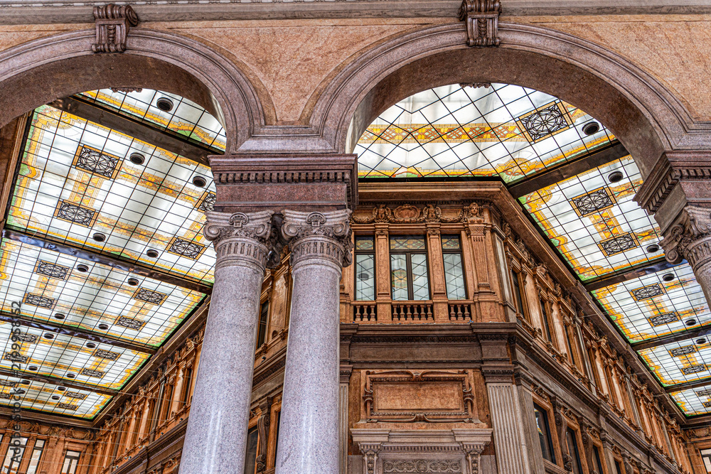Obraz premium Architecture of medieval Rome in summertime