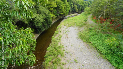 曼殊沙華で有名な巾着田を流れる高麗川と秋の自然　1691