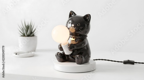 Obraz na płótnie Cute Ceramic Black Cat Table Lamp 