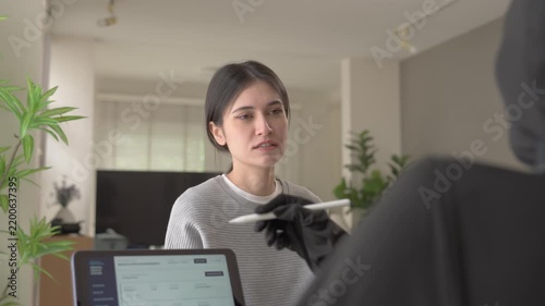 AI healthcare assistant consulting with a patient, representing artificial intelligence, digital health, medical technology, human-AI collaboration and the future of patient-centered healthcare.