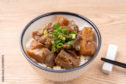 Obraz w ramie どて煮丼