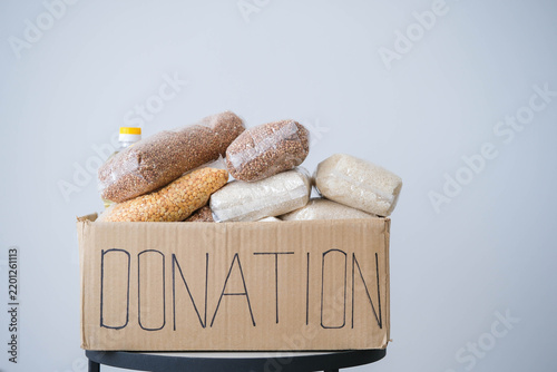 Quadro su tela Donation box with food