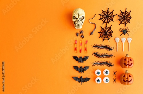 -halloween-items-background