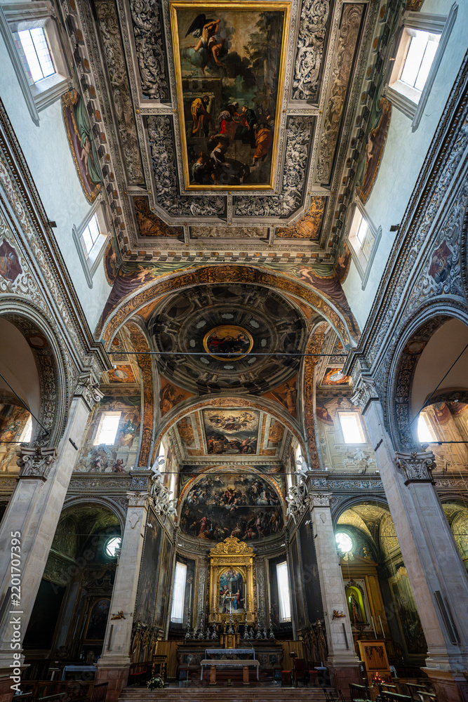 Fototapeta premium Monumental interior of Santa Maria in Vado in Ferrara with ceiling and dome