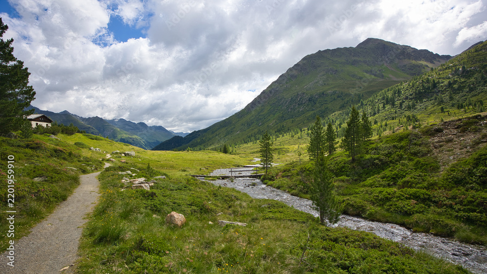 Fototapeta premium Tyrolean mountain landscape at the Staller Sattel.