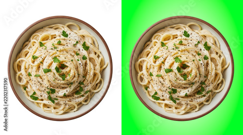 Creamy spaghetti pasta in a ceramic bowl