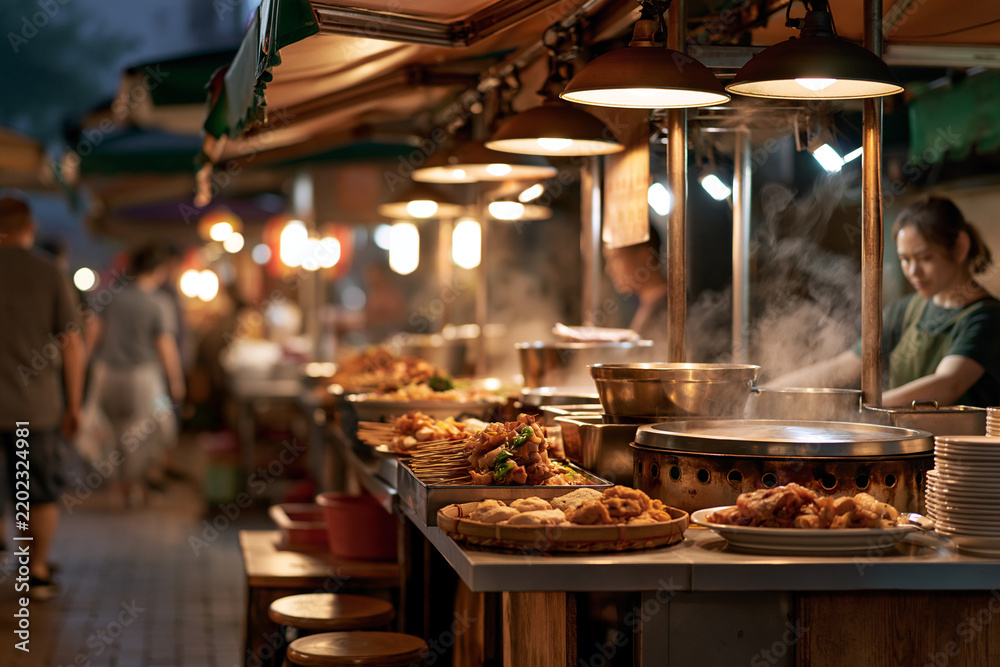 Fototapeta premium Night food market atmosphere in Taipei Taiwan