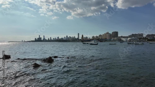 중국 칭다오 바다