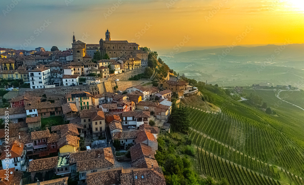 Obraz premium View of La Morra in the Province of Cuneo, Piedmont, Italy
