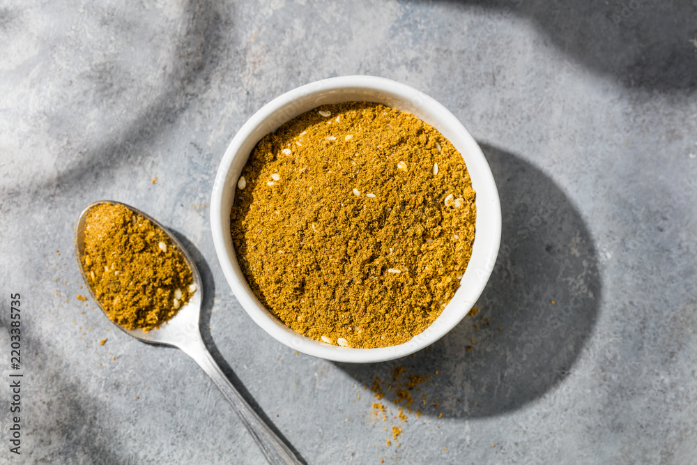 Obraz premium Organic Dry Zaatar Spices in a Bowl