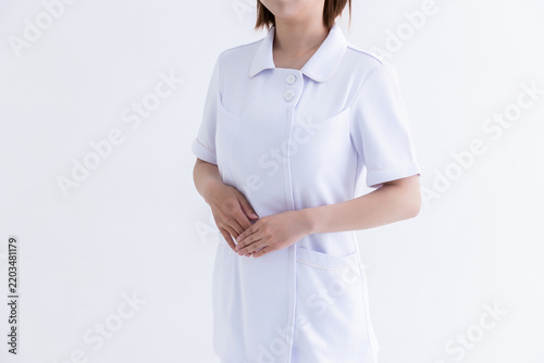 Plakat 白衣を着た女性