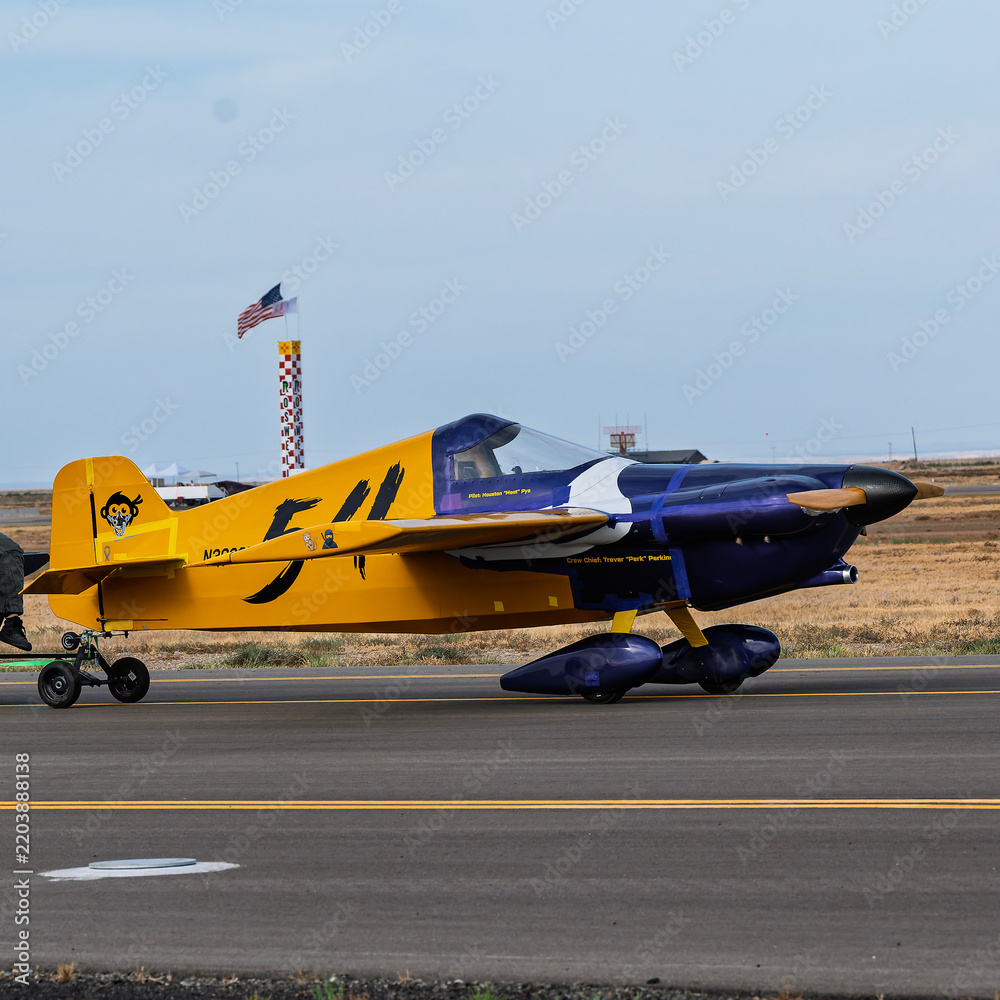 Obraz premium National Championship Air Races 9-18-2026 Roswell NM USA Formula 1 class aircraft at the National Championship Air Races at the Roswell International Air Center