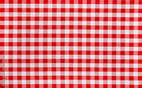 Rot weiss karierte Tischdecke auls Hintergrund