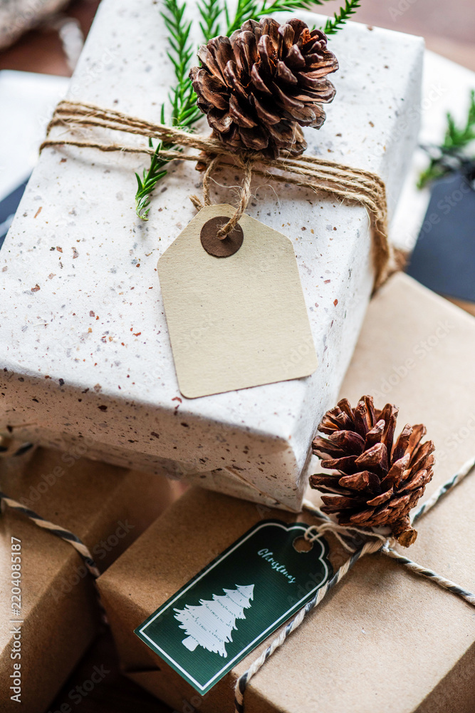 Obraz premium Rustic holiday gift wrapping elegance.