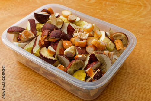 Edible sliced mushrooms in box