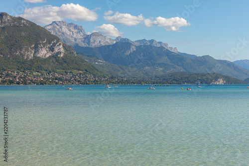 Le Lac d'Annecy en saison d'été