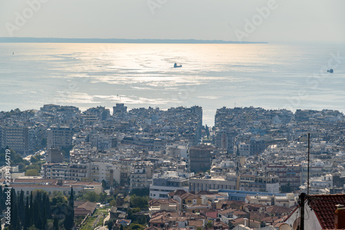 Obraz na plátně View from Ano Poli over Thessaloniki with the Rotunda, White Tower and Thermaic